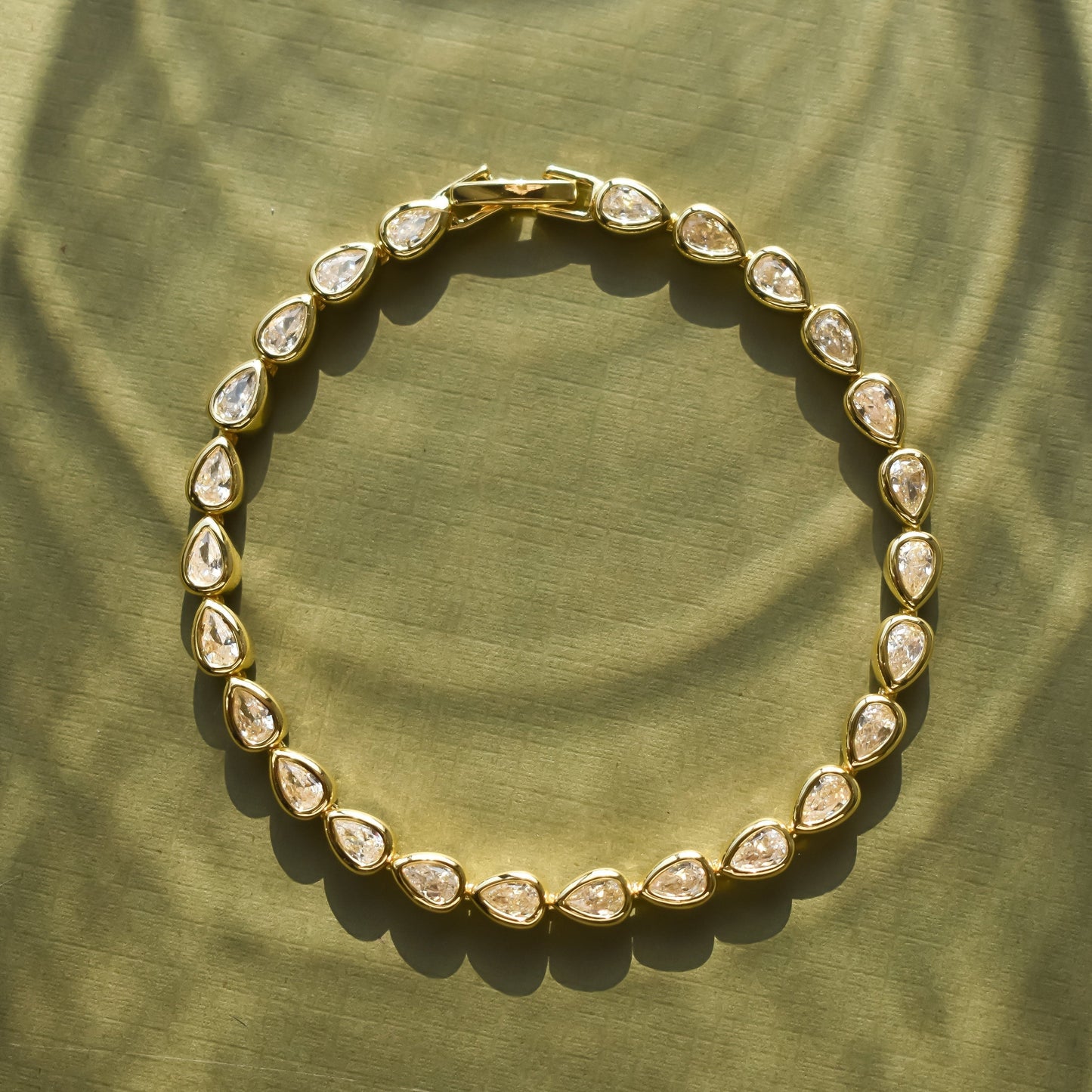 Golden Teardrop Bracelet