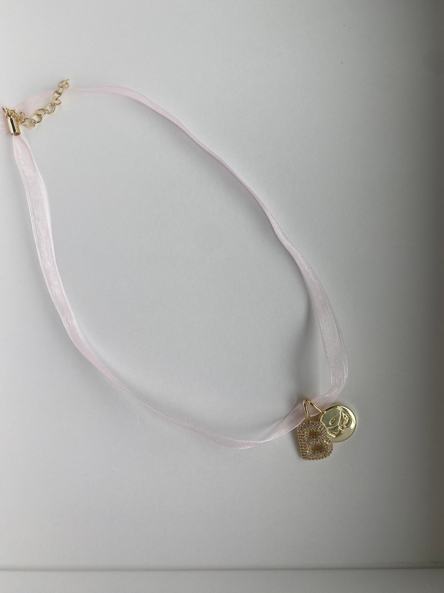 The Ribbon Necklace