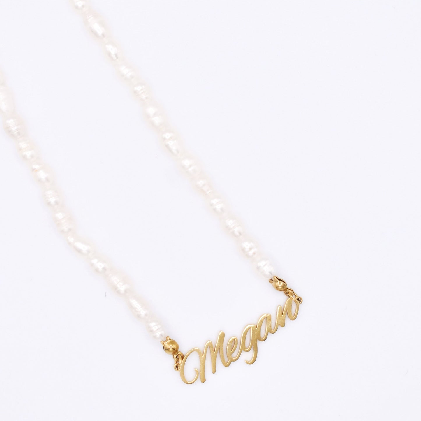 Custom Classic Pearl Nameplate Necklace